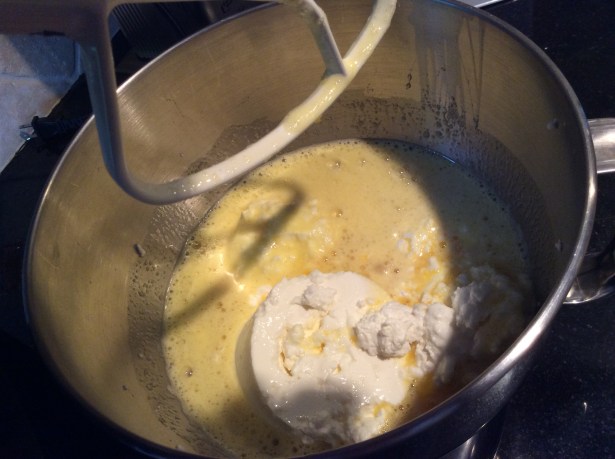 pastiera eggs:ricotta