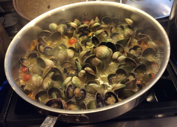 clam sauce cooking