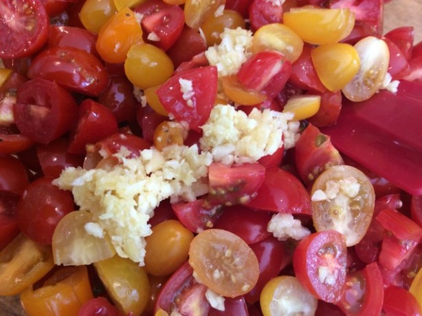 Richard's cherry tomatoes:garlic